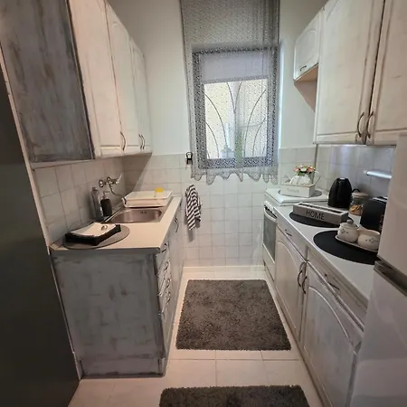 Downtown's Pearl شقة بيتْش